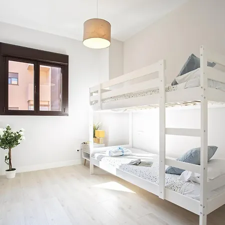 -malagasunapts-skygarden Teatinos Pool Playground Appartamento Málaga