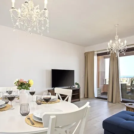 -malagasunapts-skygarden Teatinos Pool Playground * Màlaga