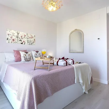-malagasunapts-skygarden Teatinos Pool Playground Apartmán
